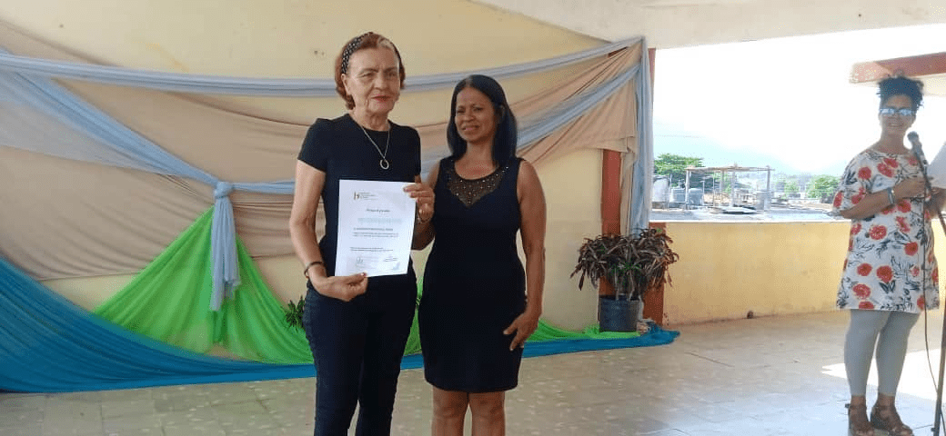 Reconocen a historiadores pineros