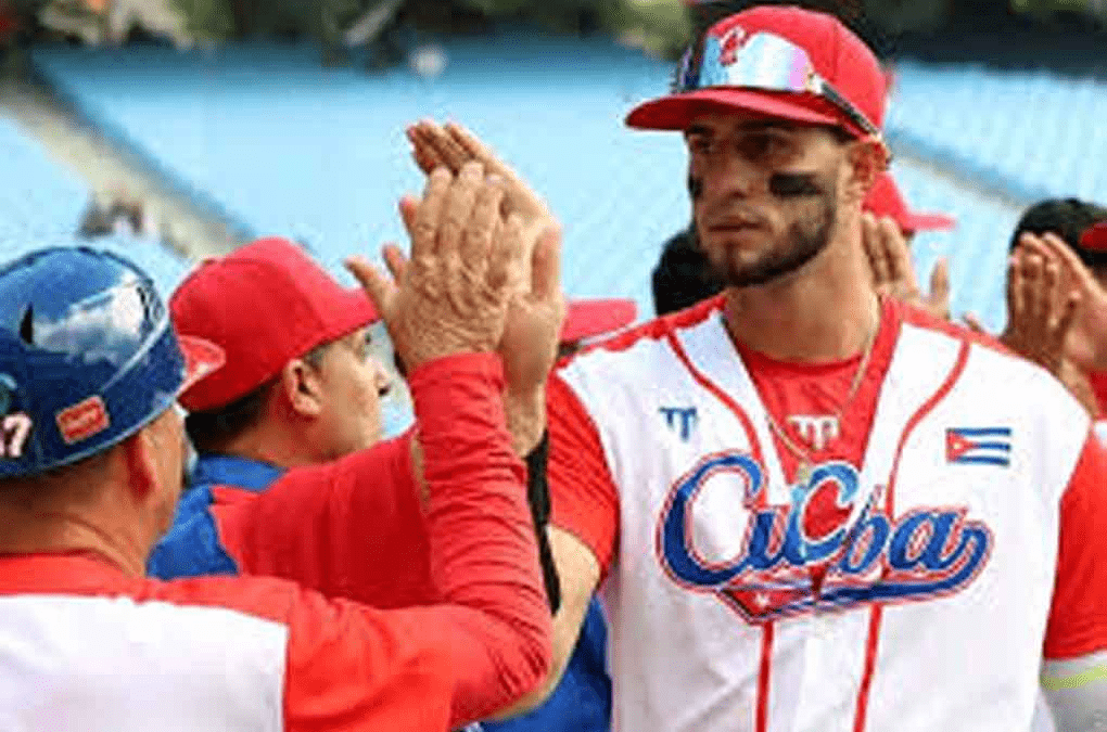 Peloteros cubanos debutan en Liga Profesional China