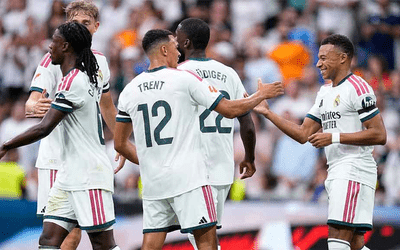 Real Madrid golea a Málaga y se reafirma en el liderato de La Liga