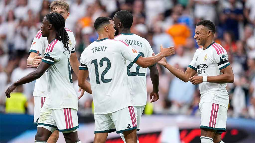 Real Madrid golea a Málaga y se reafirma en el liderato de La Liga