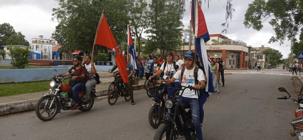 Bicicletada por la historia y el presente