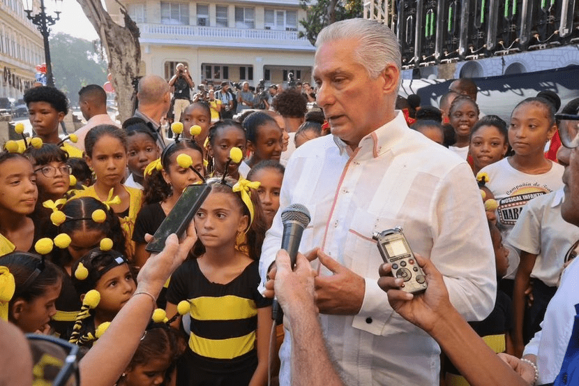 Díaz-Canel: «este inicio del curso escolar es un abrazo al optimismo»