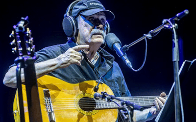 Silvio Rodríguez concluye su gira por España con lleno total en el Movistar Arena de Madrid